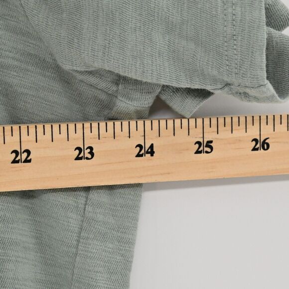 VINCE Shirt Mens Sz XL Sage Green 100% Cotton V Neck Tee Short Sleeve Basic - Picture 12 of 12